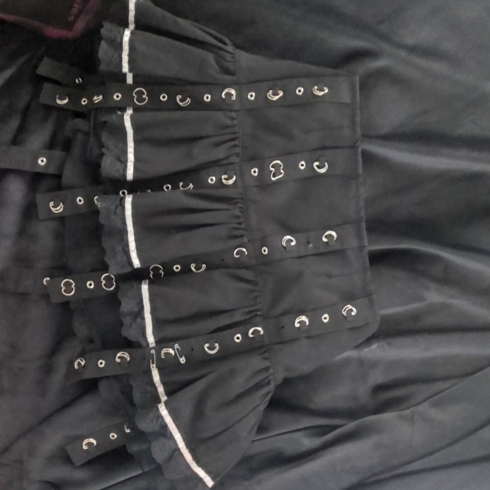 Industrial/ metal skirt